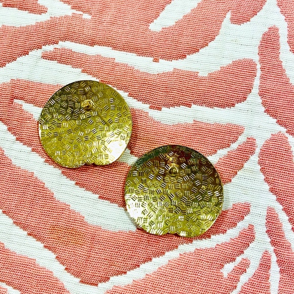 O6-BUNDLE ONLY!-Vintage Cloisonne Floral Butterfly Pierced Earrings - Picture 4 of 7